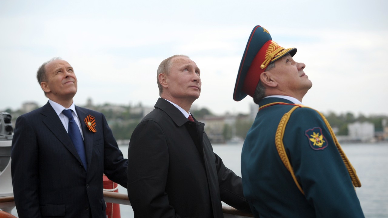 Putin Emphasizes Russia’s Security Demands at EEF, Dismisses Zelenskiy as Intransigent