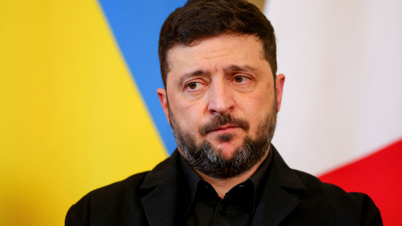Zelensky’s Territorial Concessions Under Fire as Berlin Summit Approaches