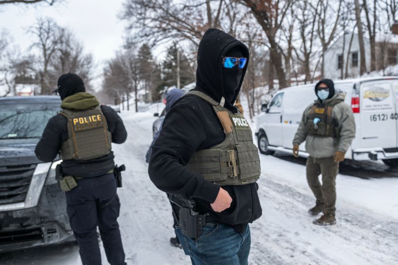 Trump Administration Begins Drawdown of Minnesota ICE Agents After State Agreement