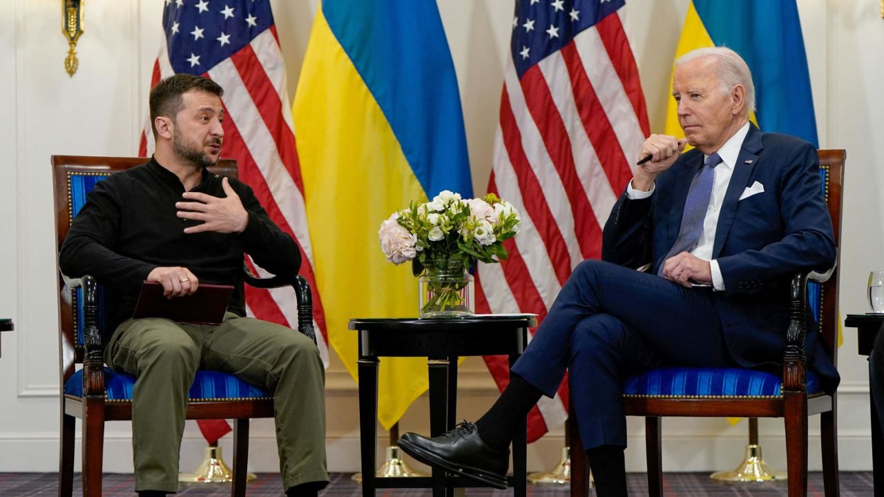 Russian Foreign Minister Questions US Aid to Ukraine Amid Alleged Leaks