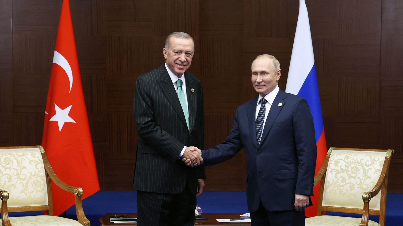 Turkey Steps Up to Bridge Russia and Ukraine with Direct Talks